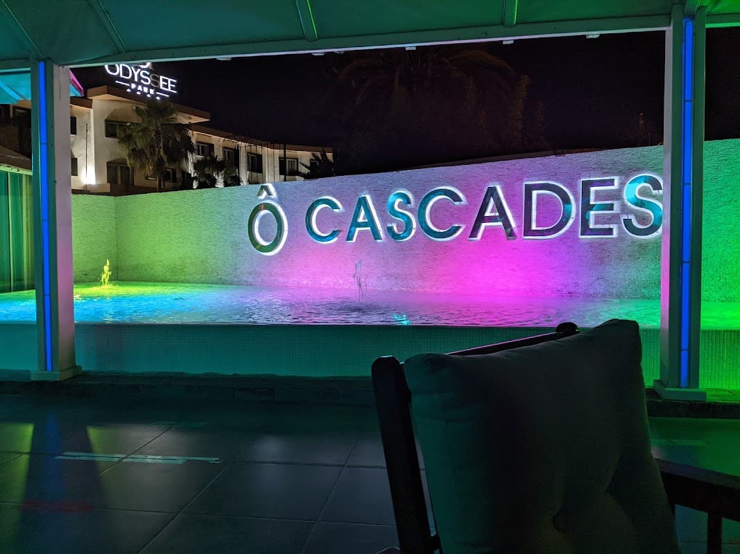 Ô Cascades Lounge