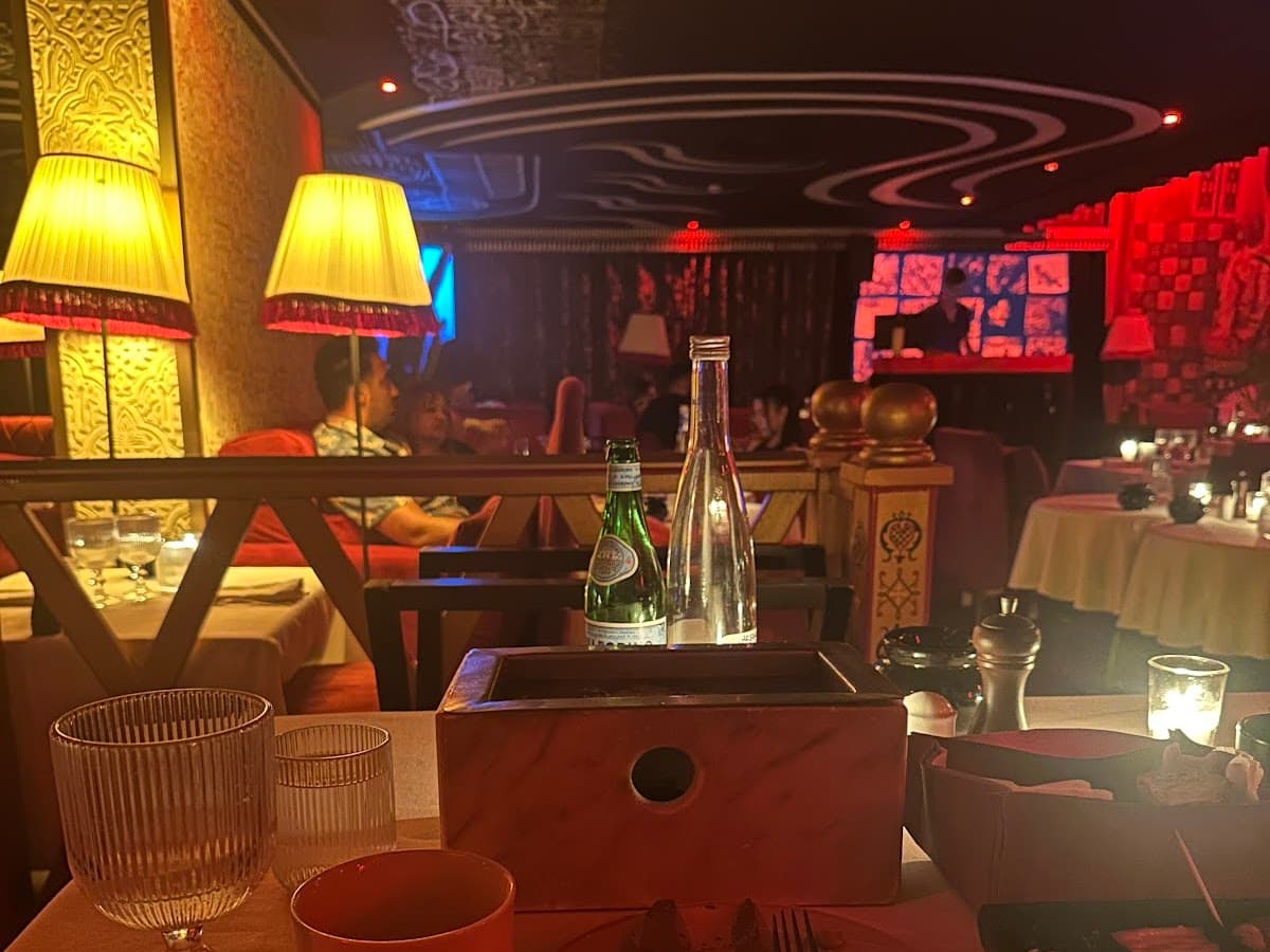 Lov Restaurant Lounge